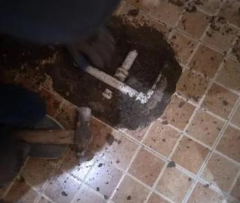 高碑店市卫生间漏水维修公司为您分享下卫生间渗水如何处理及注意事项